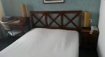 海滩酒店 3* 圣特罗佩